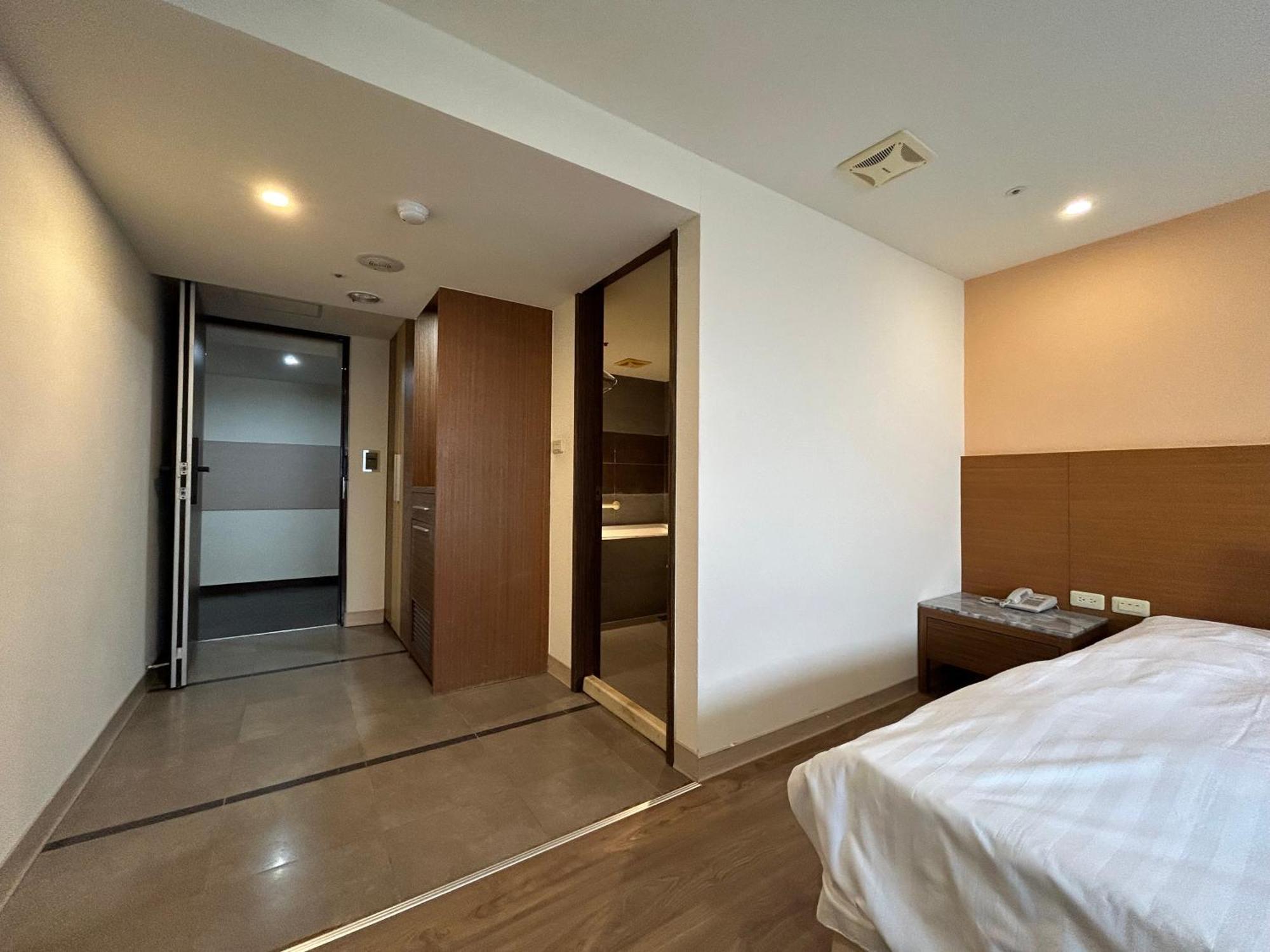 Yoai Nemuru Inn Tainan Exteriör bild