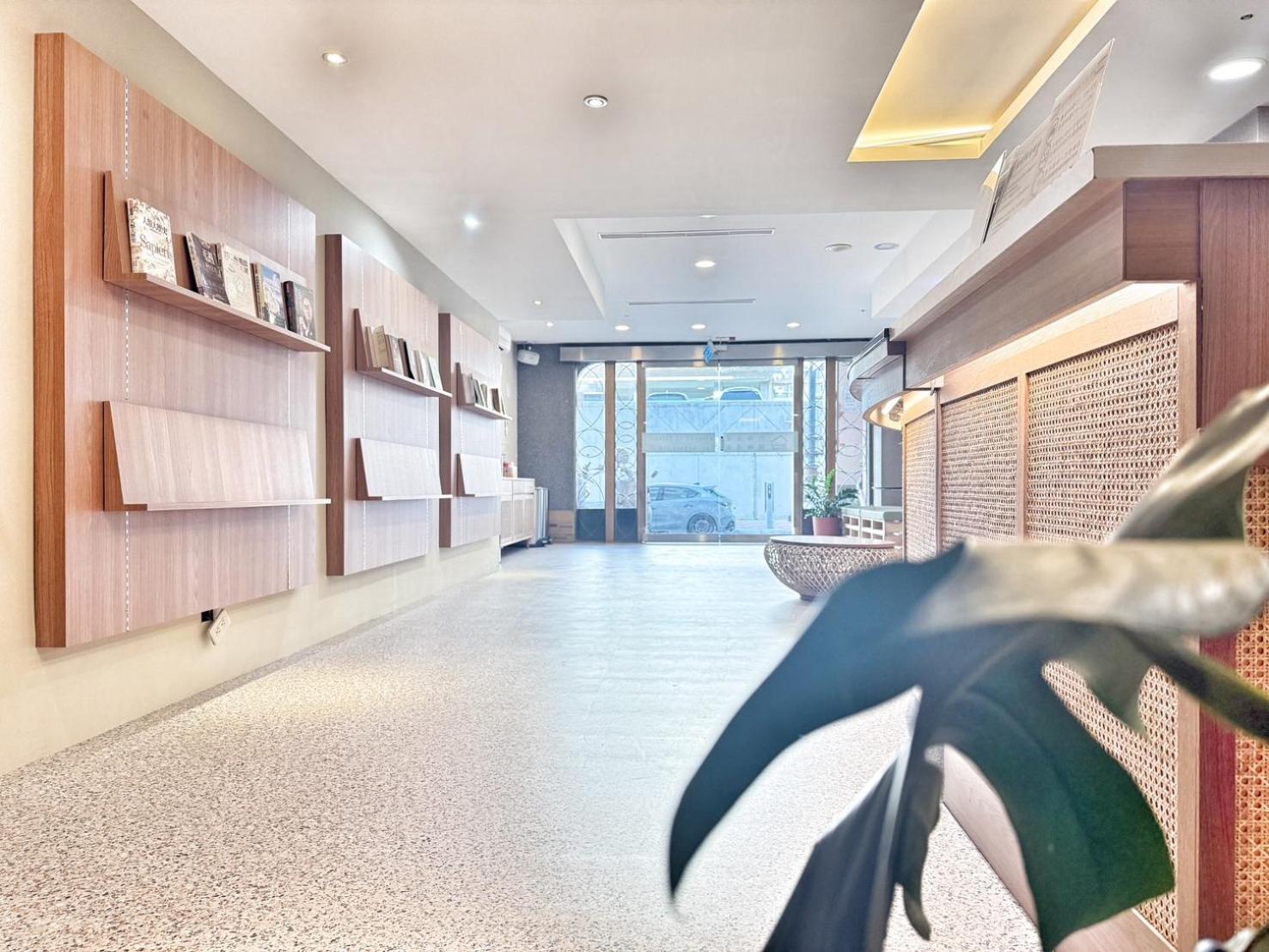 Yoai Nemuru Inn Tainan Exteriör bild